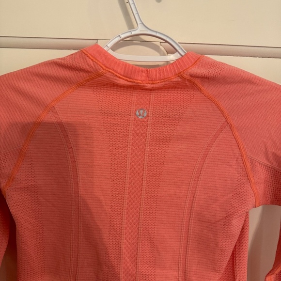 Lululemon Run: Swiftly Tech Long Sleeve Flare 45315 - Picture 11 of 15